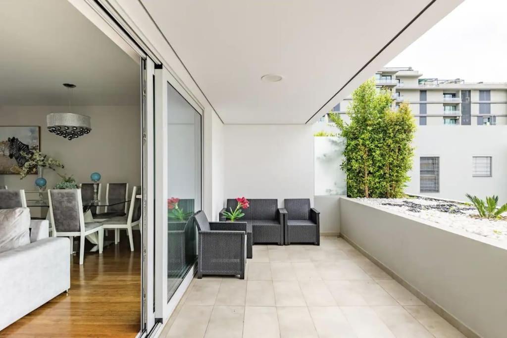 Luxury Poolside View Apartment Funchal  Exterior foto