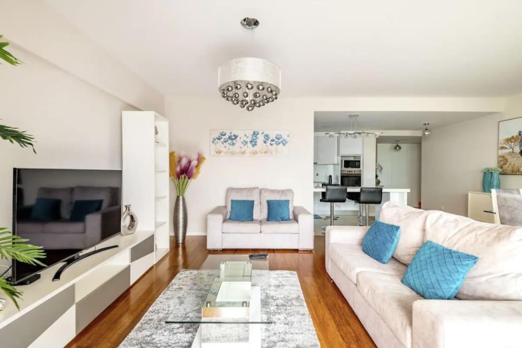 Luxury Poolside View Apartment Funchal  Exterior foto