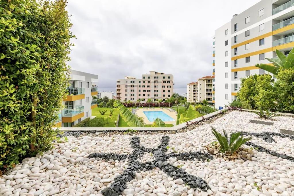 Luxury Poolside View Apartment Funchal  Exterior foto